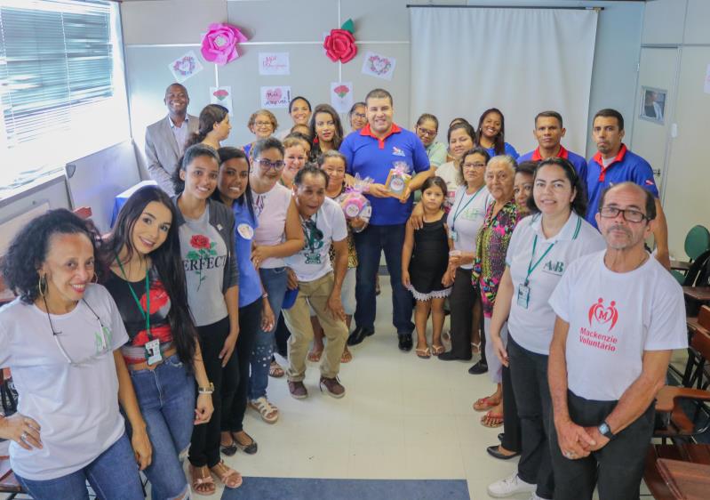 deputado-e-projeto-abra-ando-o-par-homenageiam-m-es-no-barros-barreto