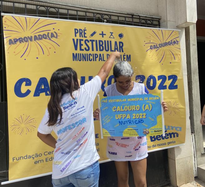 Alunos do Pré-vestibular Municipal de Belém comemoram aprovação em ...