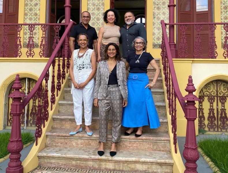 Atriz Dira Paes aplaude a revitalização do Palacete Pinho - REDEPARÁ